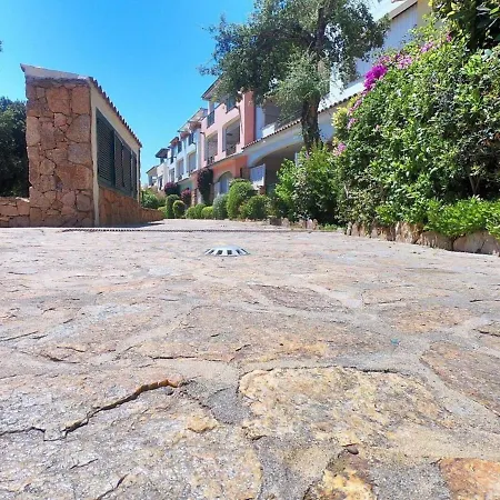 Trilocale Centro Porto Rotondo アパート オルビア