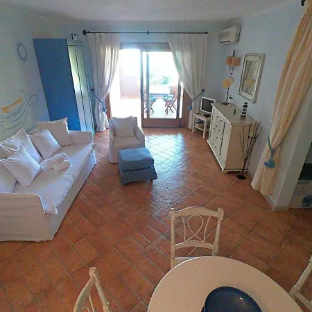 Trilocale Centro Porto Rotondo アパート オルビア